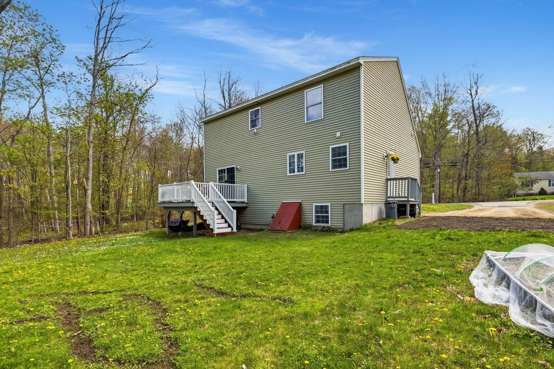 109 Langford Road Raymond NH 03077