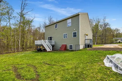 109 Langford Road Raymond NH 03077