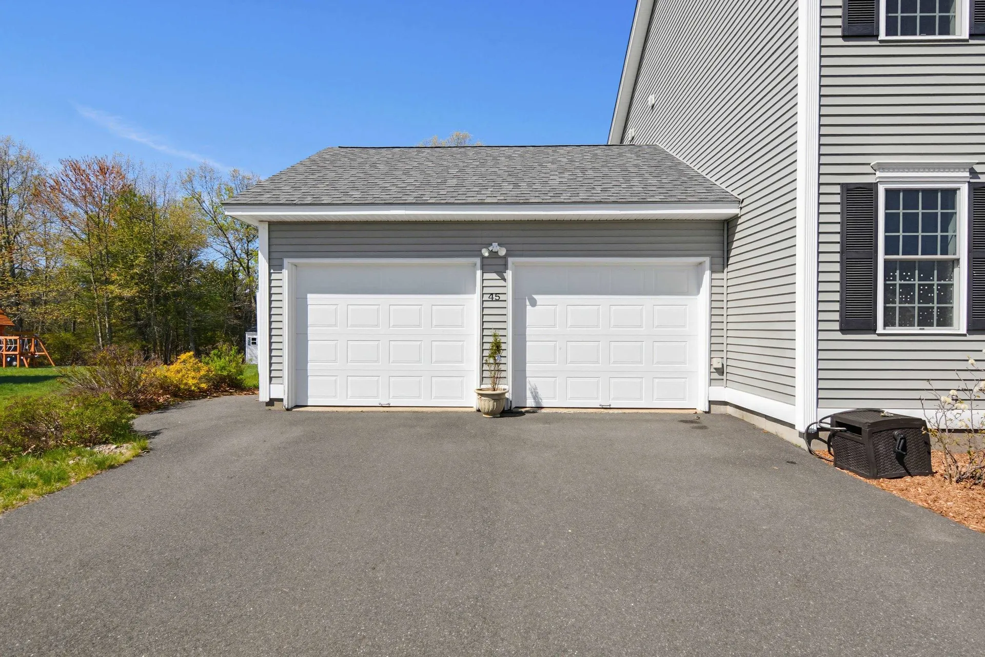 45 Windsewpt Road Manchester NH 03109