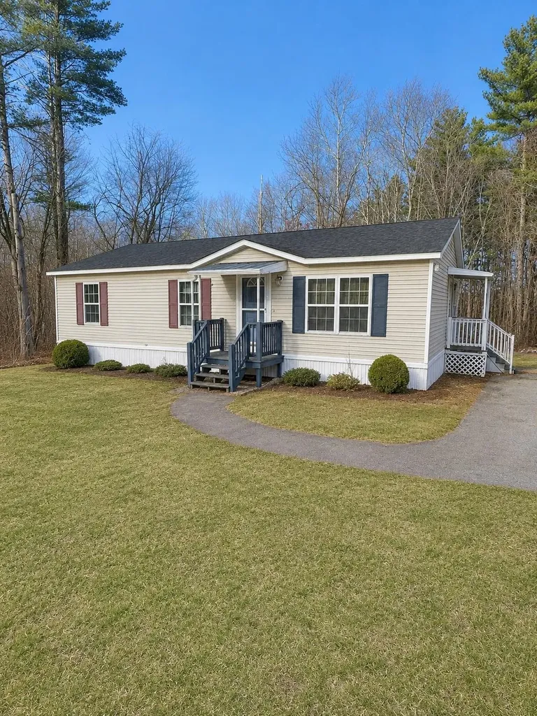 47 Campbell Drive Salem NH 03079