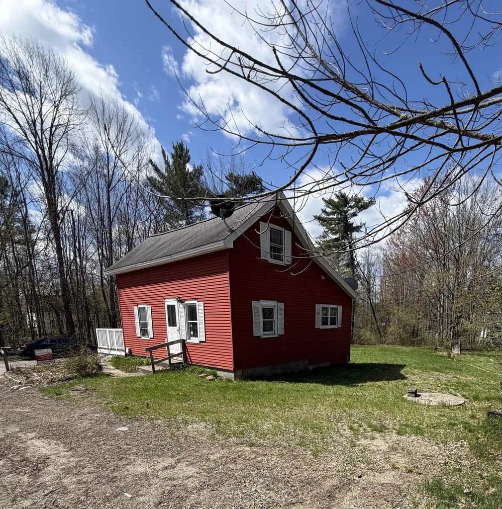 260 Charles Street Farmington NH 03835