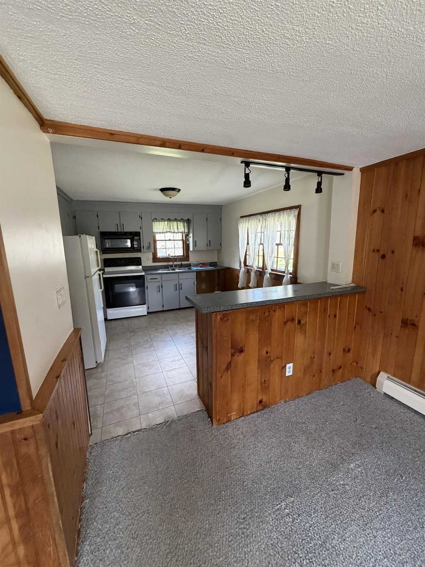 260 Charles Street Farmington NH 03835