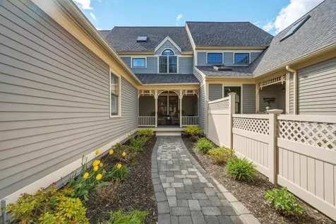 579 Sagamore Avenue Portsmouth NH 03801