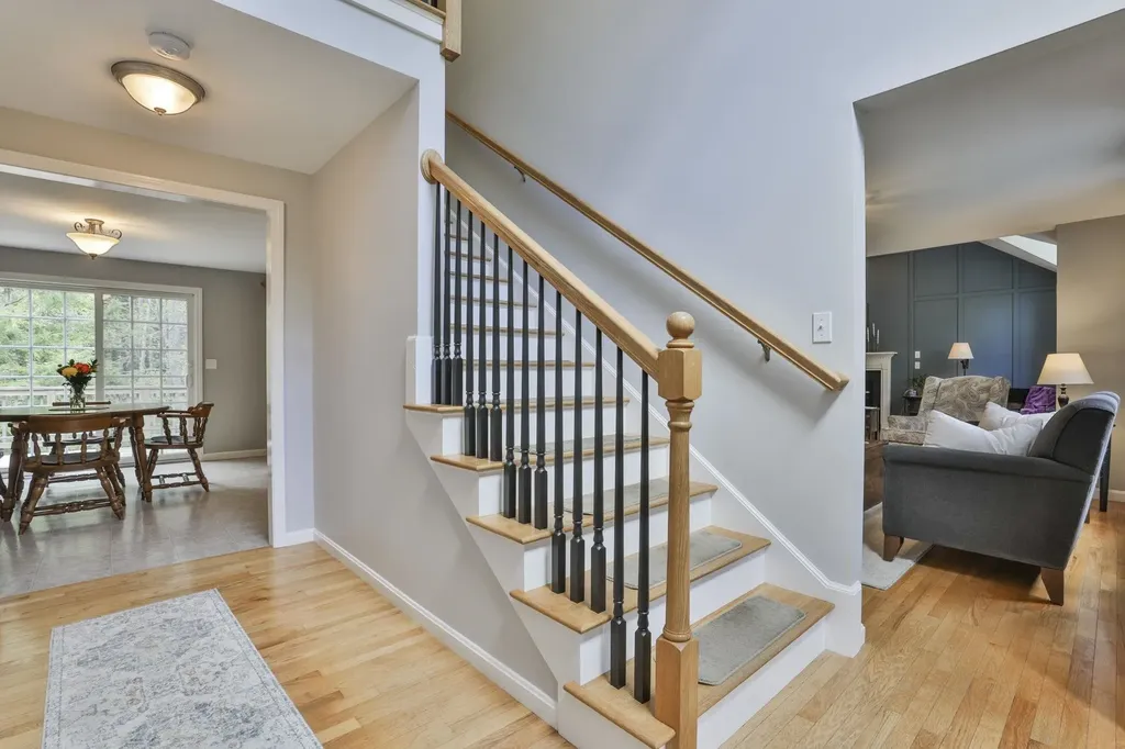 713 Raymond Road Chester NH 03036