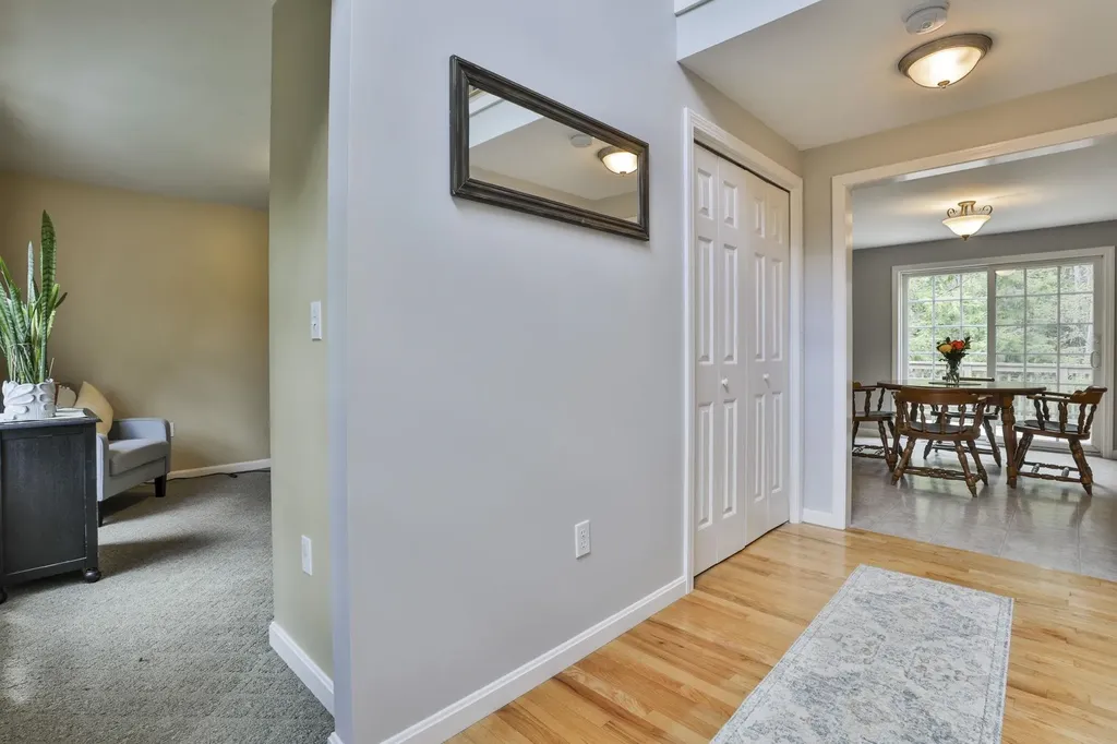 713 Raymond Road Chester NH 03036
