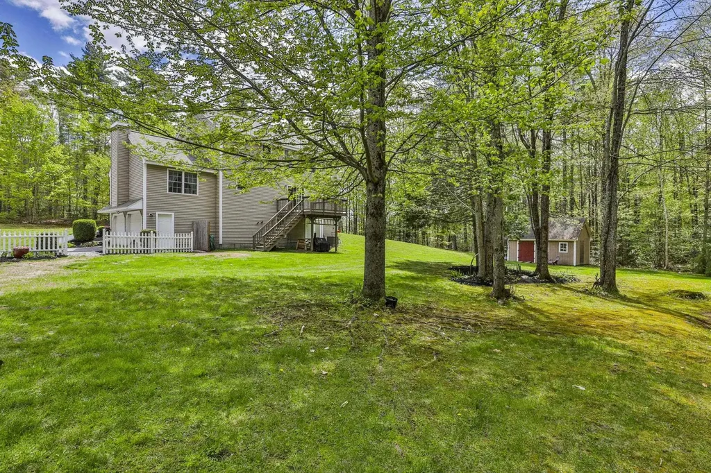 713 Raymond Road Chester NH 03036