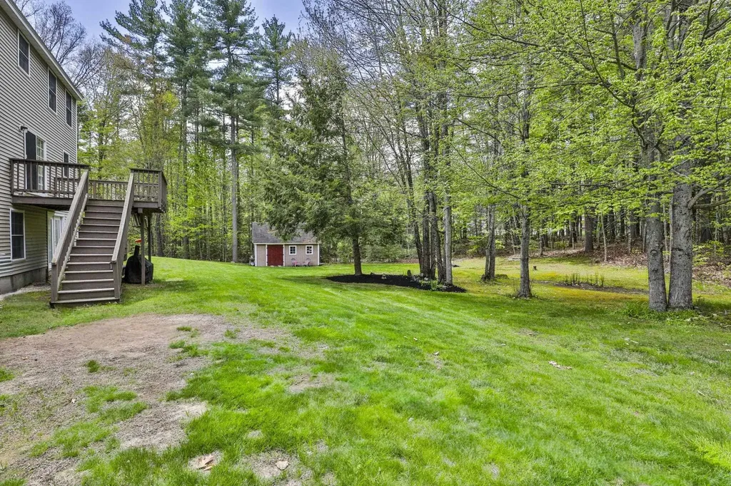 713 Raymond Road Chester NH 03036