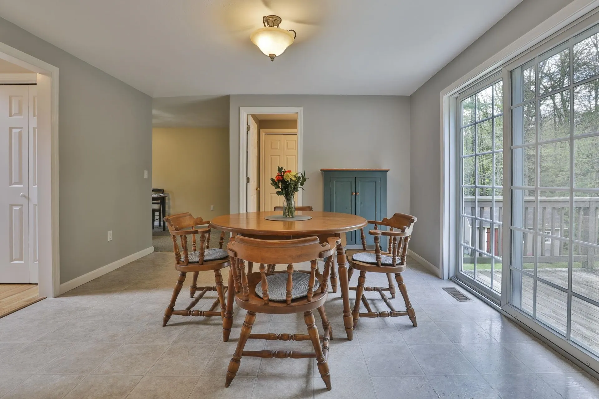 713 Raymond Road Chester NH 03036