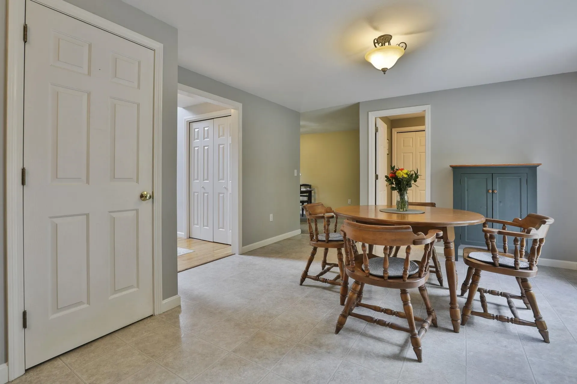 713 Raymond Road Chester NH 03036