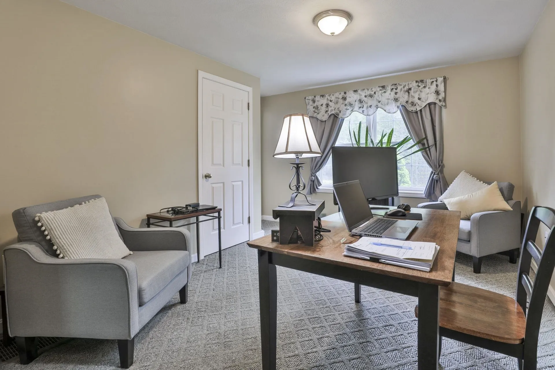 713 Raymond Road Chester NH 03036