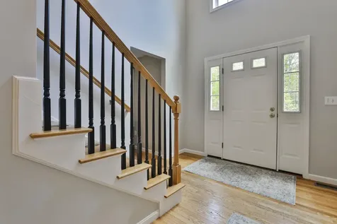 713 Raymond Road Chester NH 03036