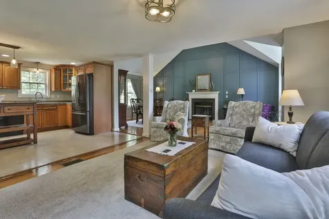 713 Raymond Road Chester NH 03036