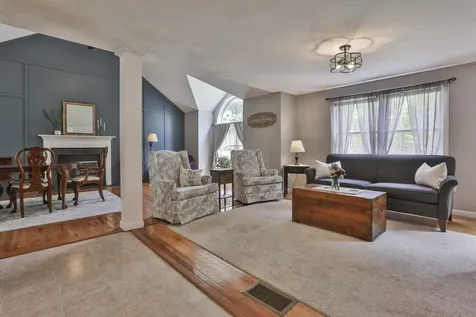 713 Raymond Road Chester NH 03036