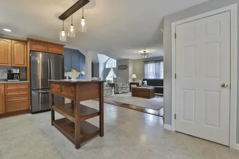 713 Raymond Road Chester NH 03036