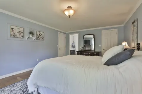 713 Raymond Road Chester NH 03036