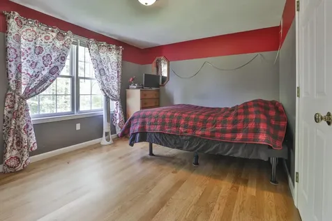 713 Raymond Road Chester NH 03036