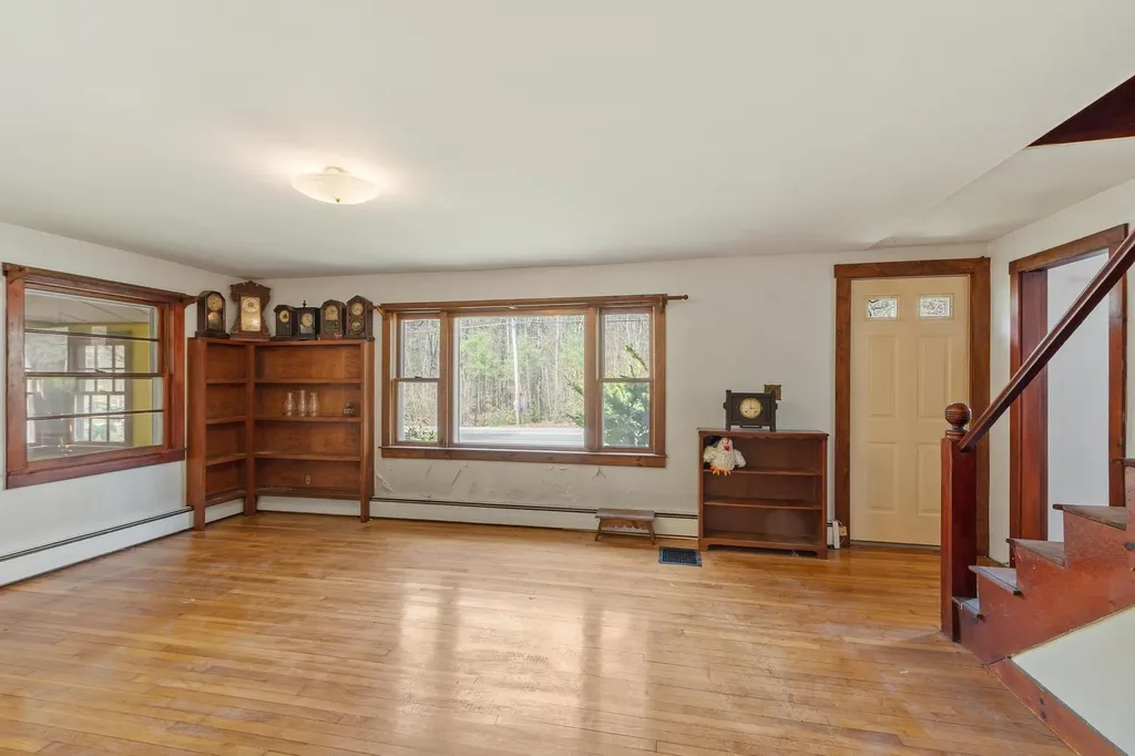 94 Amherst Road Merrimack NH 03054