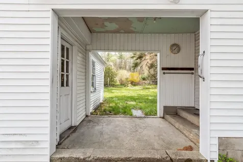94 Amherst Road Merrimack NH 03054
