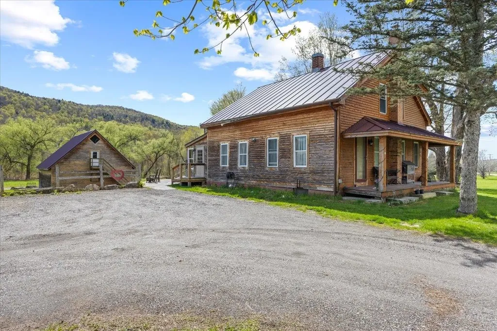 198 River Road Underhill VT 05489