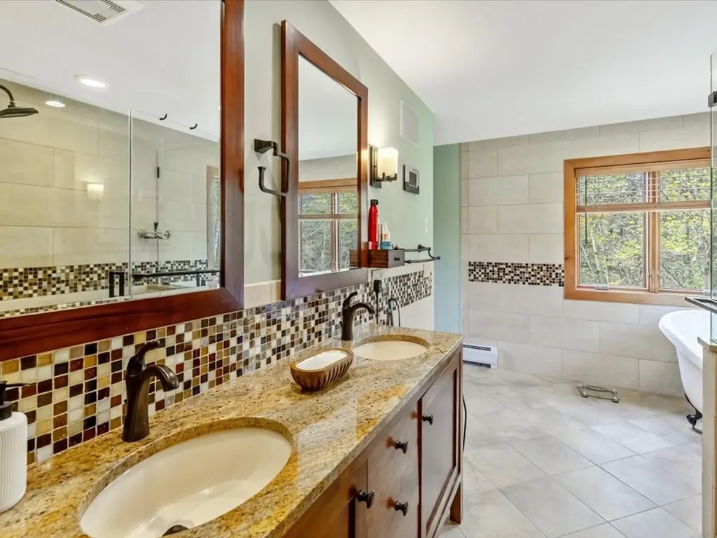 16 Sugarbush Road Milton VT 05468