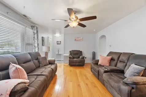 370 Reed Street Manchester NH 03102