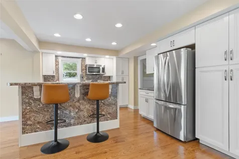 71 Linden Street Exeter NH 03833