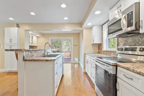 71 Linden Street Exeter NH 03833