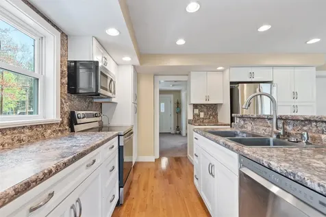71 Linden Street Exeter NH 03833