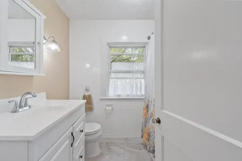 71 Linden Street Exeter NH 03833