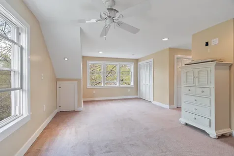71 Linden Street Exeter NH 03833