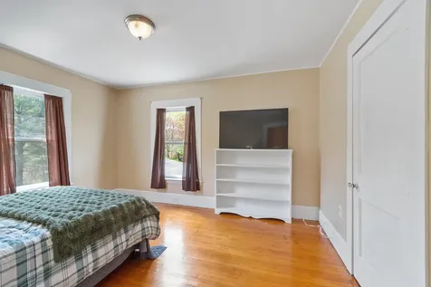 71 Linden Street Exeter NH 03833