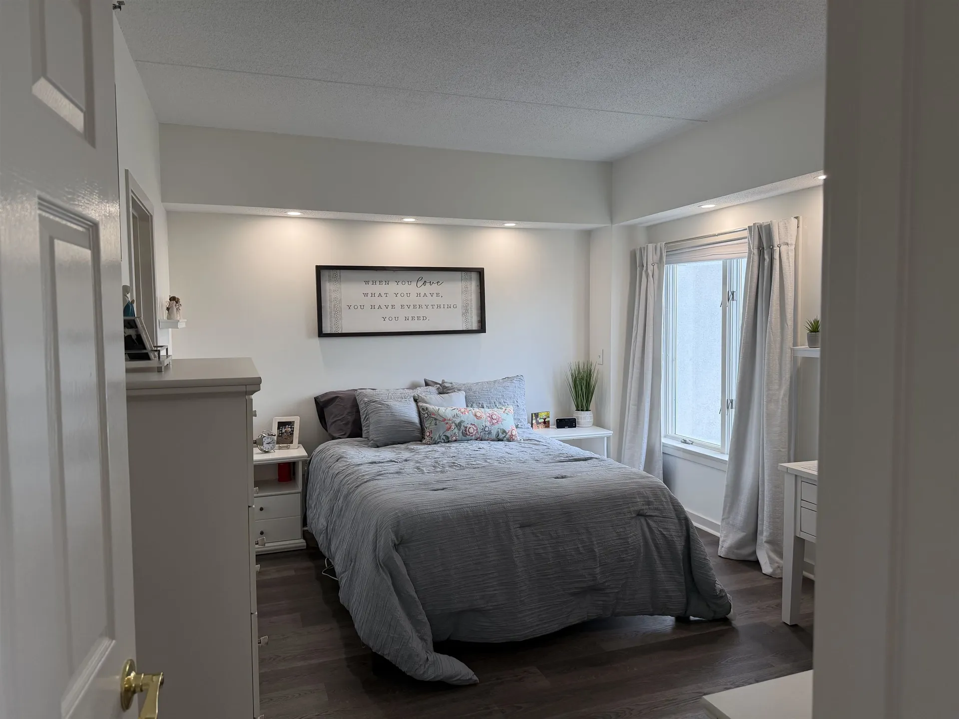 12 Mountain Laurels Drive Nashua NH 03062