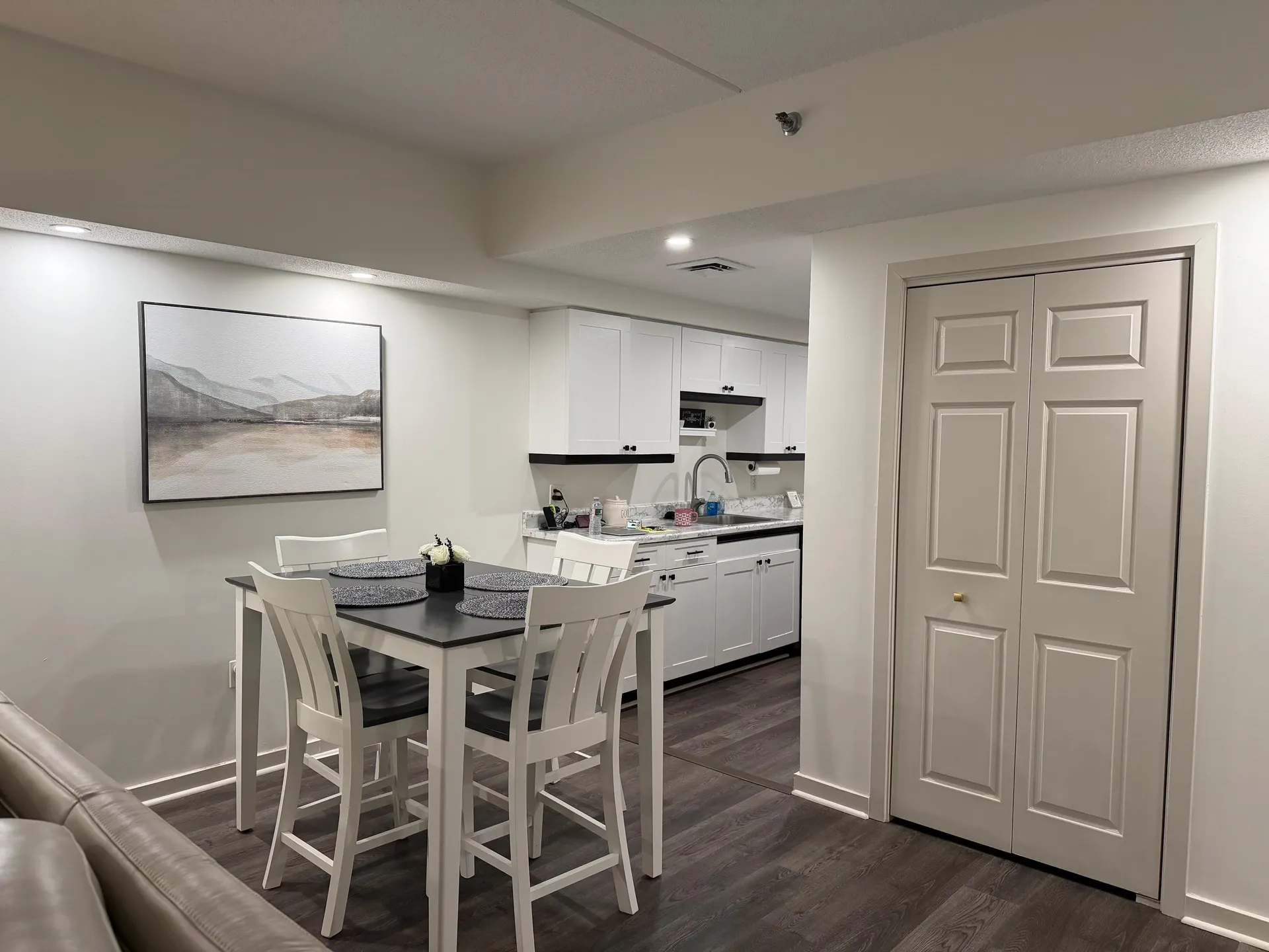 12 Mountain Laurels Drive Nashua NH 03062