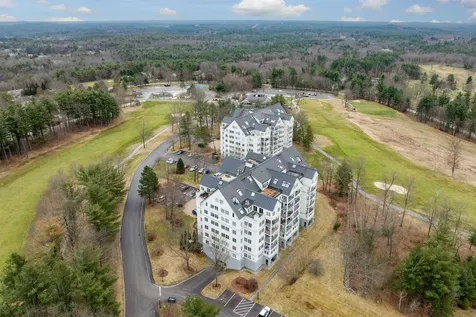 12 Mountain Laurels Drive Nashua NH 03062