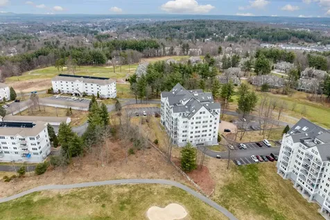 12 Mountain Laurels Drive Nashua NH 03062