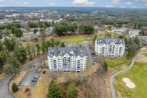 12 Mountain Laurels Drive Nashua NH 03062