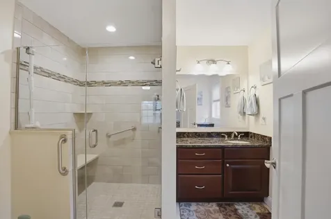4 Mulligan Way Kingston NH 03848