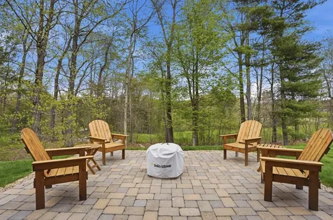 4 Mulligan Way Kingston NH 03848