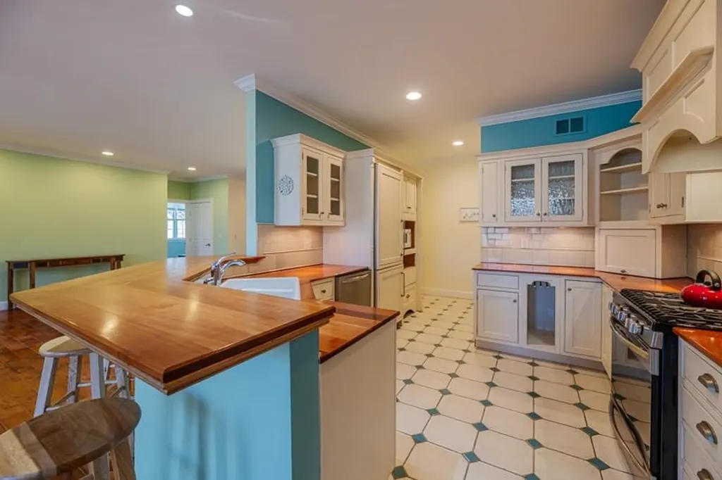 14 A Marisa Lane Dorset VT 05251