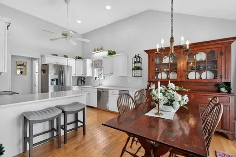 9 Marshview Circle Seabrook NH 03874