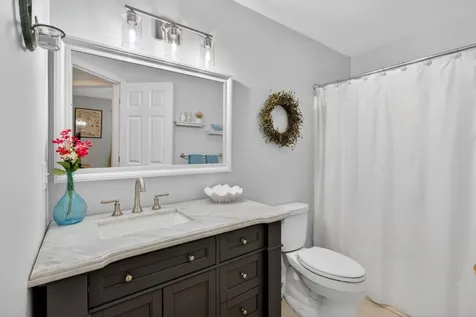 9 Marshview Circle Seabrook NH 03874