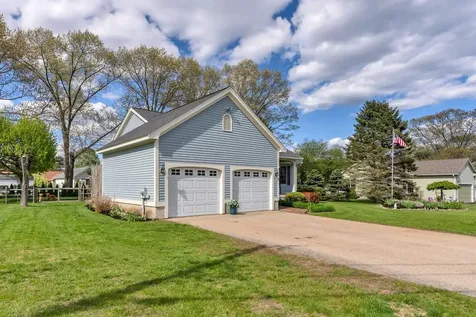 9 Marshview Circle Seabrook NH 03874
