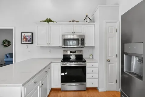 9 Marshview Circle Seabrook NH 03874