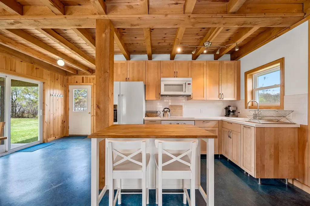 904 Camp Road Elmore VT 05661