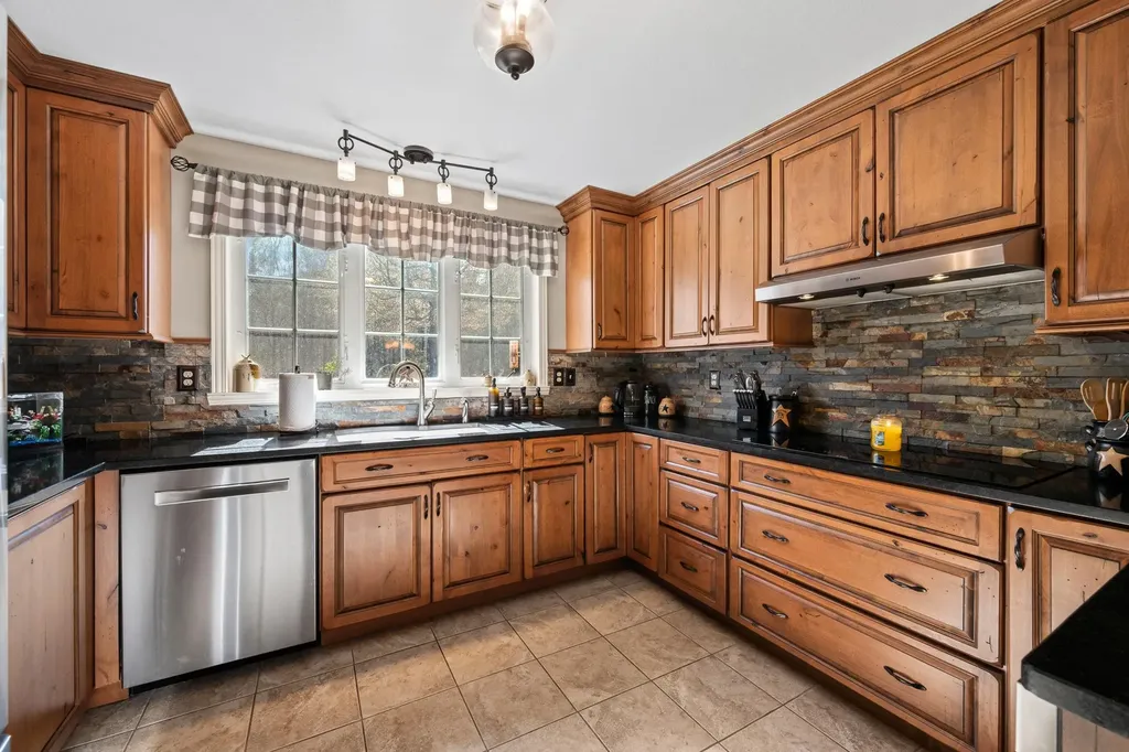 20 Mt Carter Drive Gorham NH 03581