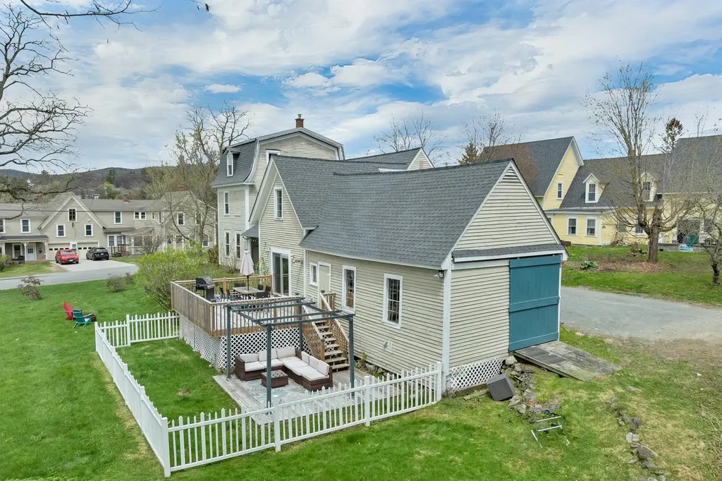 57 South Street Littleton NH 03561