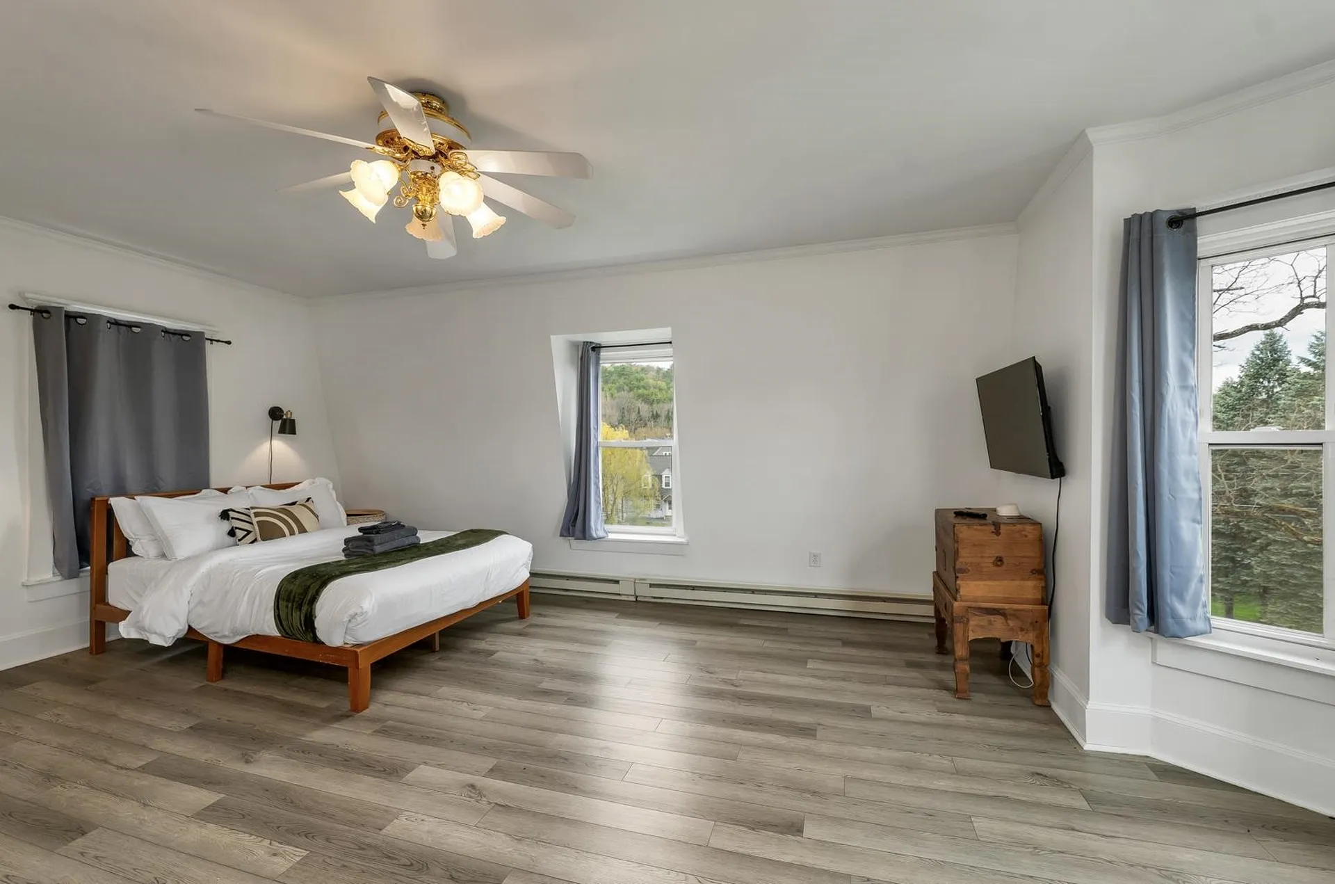 57 South Street Littleton NH 03561