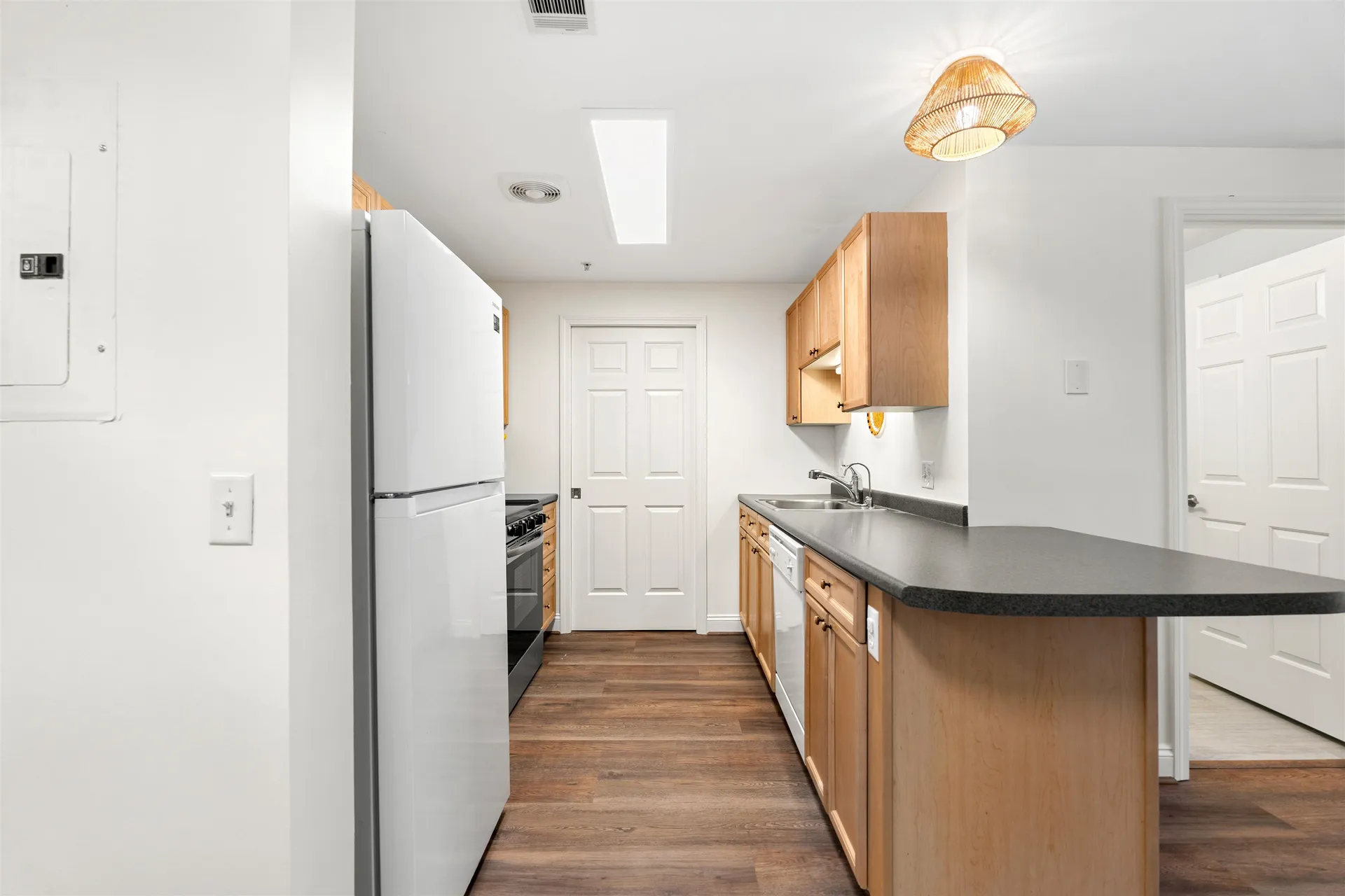 4 Crestview Circle Londonderry NH 03053