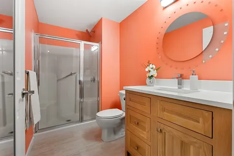 4 Crestview Circle Londonderry NH 03053