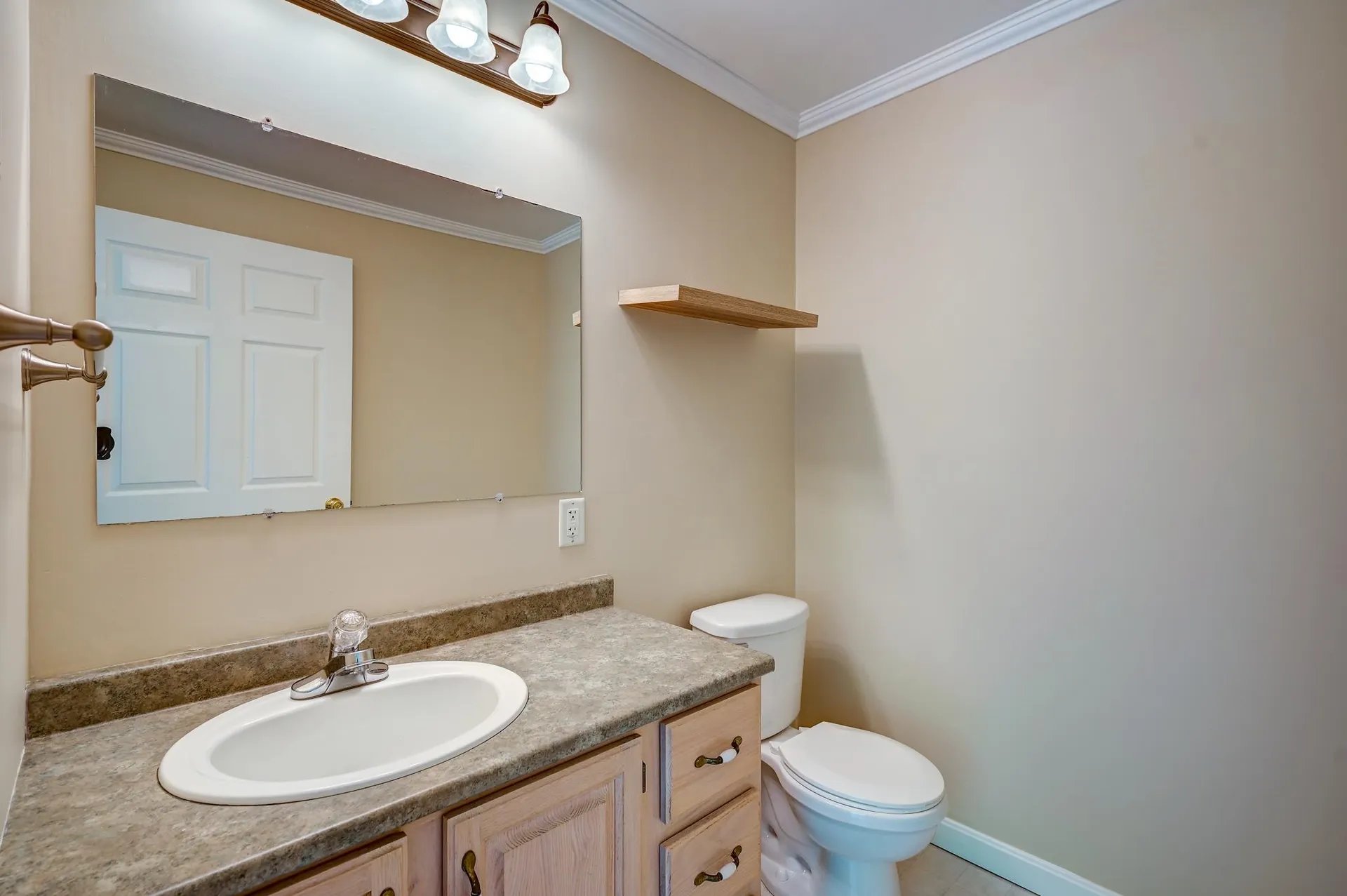 1310 Main Road Chatham NH 03813